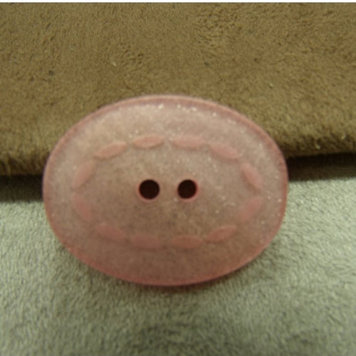 Bouton ovale acrylique à 2 trou rose pale,largeur: 28 mm / hauteur: 22 mm,de belle qualité