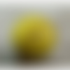 Bouton acrylique petit losange relief jaune,28 mm