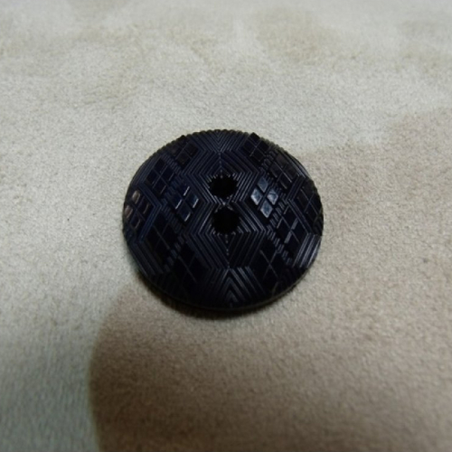 Bouton acrylique petit losange relief noir,23 mm