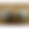 Bouton brandebourg gris clair , longueur de 5,5cm sur la largeur de 2,5cm