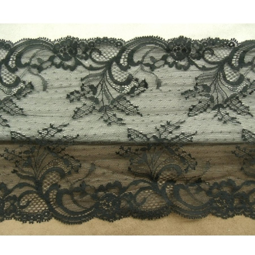 Dentelle de calais noire motif bouquet et arabesque sur les 2 bordures,17 cm, de fabrication française