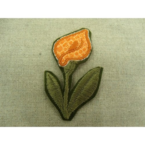 Ecusson thermocollant- motif : fleur orange avec tige verte, largeur 4cm sur hauteur 7cm