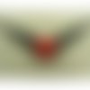 Ecusson thermocollant- aigle noir skai avec cœur strass rouge , largeur 12cm sur hauteur 4,5cm