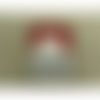 Ecusson thermocollant blanc et rouge motif formula 1, largeur 5cm sur hauteur 6,5cm