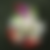 Ecusson à coudre- motif clown assis- violet vert rouge et blanc : largeur 4 cm / hauteur 5 cm