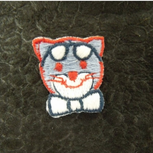 Ecusson à coudre- motif: chat au lunette- multicolore, largeur 2 cm / hauteur 2,5 cm
