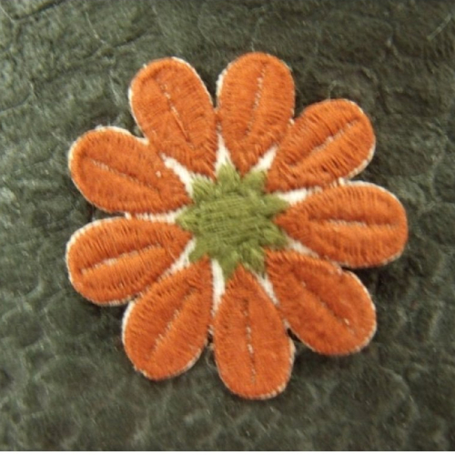 Ecusson à coudre- motif: rosace marron et vert, largeur 3,5cm / hauteur 3cm