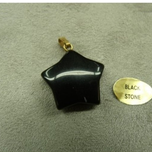 Pendentif etoile- black stone,largeur: 2 cm / epaisseur: 5 mm