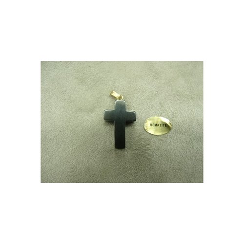 Pendentif motif croix- hematite ,hauteur: 2,3 cm / largeur: 1,3 cm / epaisseur: 5mm