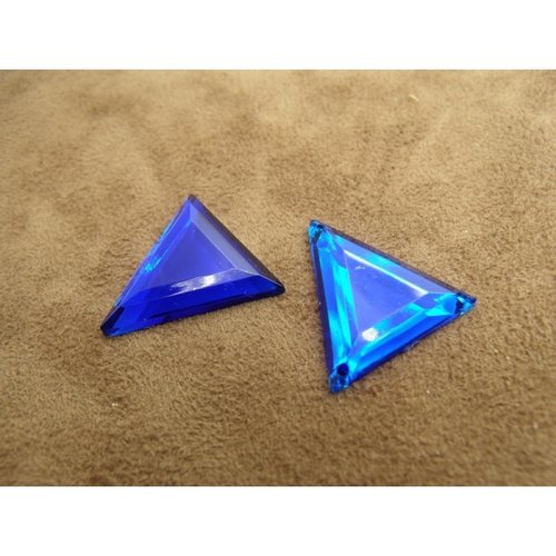Strass triangle bleu, 26 mm,de coté vendu par 10 strass