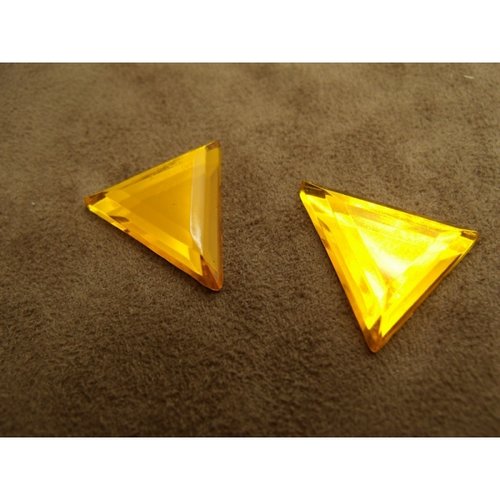 Strass triangle jaune, ,24 mm, vendu par 10 pièces