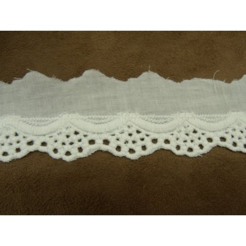 Broderie anglaise coton blanche,3.5 cm