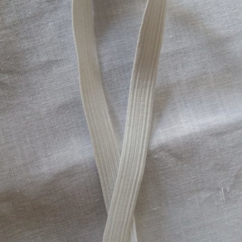 Promotion ruban elastique blanc cassé 1 cm,vendu par 3 metres / soit 0,90 € le mètre