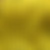 Tissu crêpe jaune motif étoile noire,largeur 150 cm / etoile de 8 millimètre