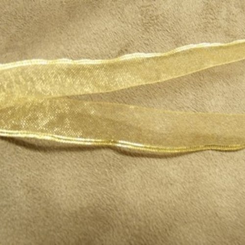 Ruban organza fin liséré doré sur un coté, or, 15 mm, vendu par 4 mètres/ soit 0.75€ le mètre