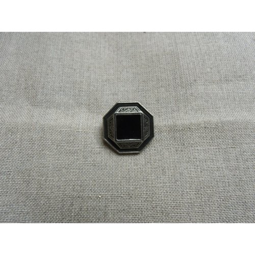 Bouton carré noir et argent, métal,à queue, de belle qualité,21 mm