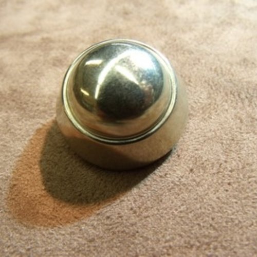 Bouton a queue metal argent,26 mm, de belle qualité