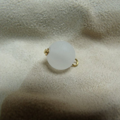 Bouton boule acrylique sur metal blanc,12 mm ,de belle qualité
