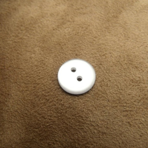 Bouton acrylique blanc à 2 trous,12 mm, de belle qualité,vendu par 6