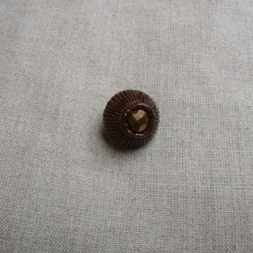 Bouton acrylique à queue marron perlé ,22 mm