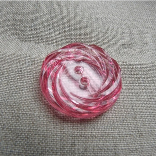 Bouton acrylique à 2 trous rose fushia ,28 mm,de belle qualité