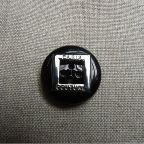 Bouton carré acrylique garnit métal noir et argent ,23 mm,de belle qualité