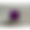 Bouton carre violet,acrylique ,a queue,20 mm, de belle qualité