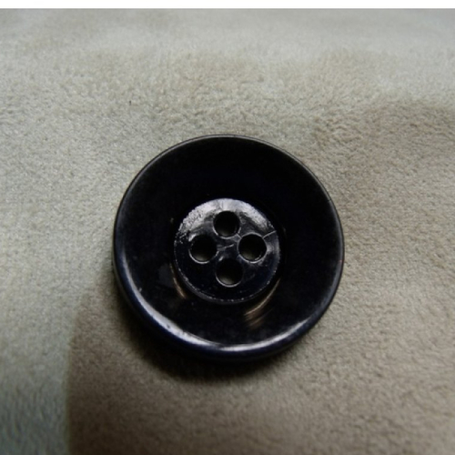 Bouton polyester noir à 4 trous,26 mm,de belle qualité