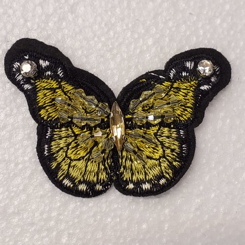 Ecusson à coudre motif papillon strass largeur 6.5 cm / hauteur .5 cm