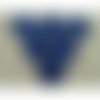 Incrustation triangle brode bleu, 15 cm de côté