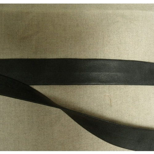 Ruban simili cuir / skai noir recto verso,3 cm