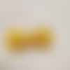 Bouton brandebourg jaune /doré taille: longueur 8 cm sur largeur  de 2,3 cm