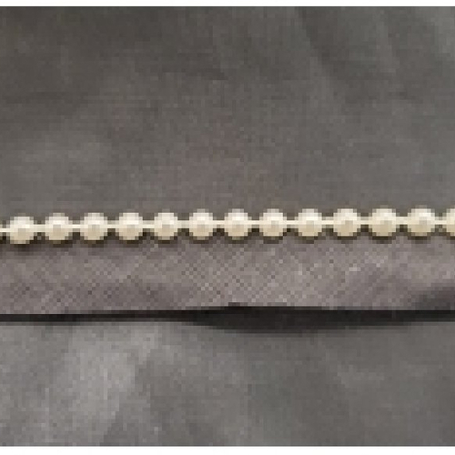 Nouveau ruban passepoil perlé monté sur base coton noir perle ronde blanche, 1 cm