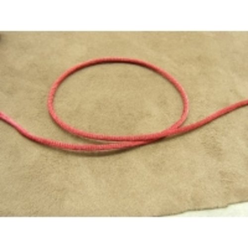 Ruban queue de rat rouge legerement satine ,2.5 mm, vendu par 3 mètres / soit 1.20€ le mètre