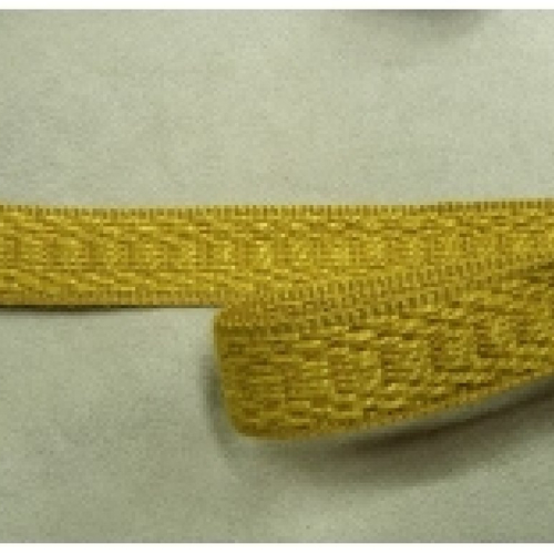 Promotion ruban ameublement jaune moutarde,1.5 cm, vendu par 5 metres  soit 1.30€ le metre