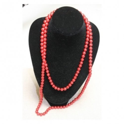 Collier perle acrylique rouge ,70 cm, belle qualité