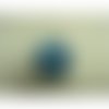 Bouton acrylique motif fleur bleu ,23 mm,de belle qualité