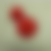 Bouton composé ,acrylique,rouge   bouton de belle qualité  taille: 22 mm