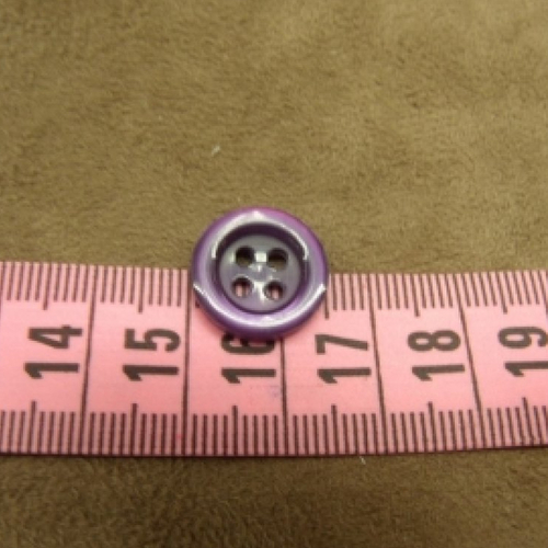 Bouton acrylique violet ,effet nacré,15 mm,de belle qualité