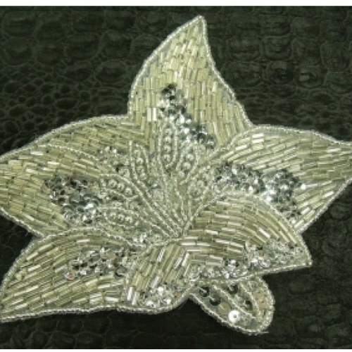 Écusson à coudre- motif: argent perlé pailleté, largeur 12,5cm