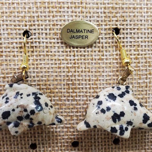 Joli paire de boucle d'oreille en dauphin pendentif en pierre naturelle et pierre semi précieuse dalmatine jasper