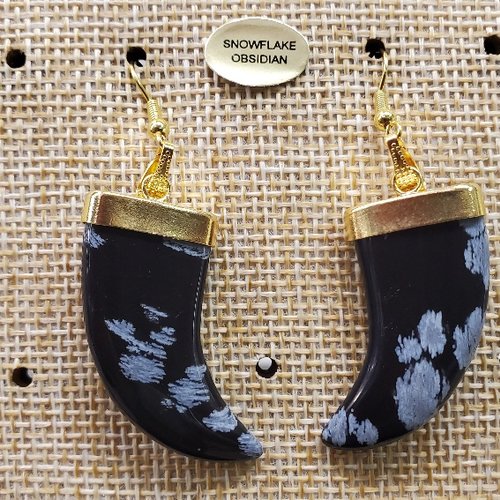 Joli paire de boucle d'oreille motif corne  pendentif en pierre naturelle et pierre semi précieuse snowflake obsidian