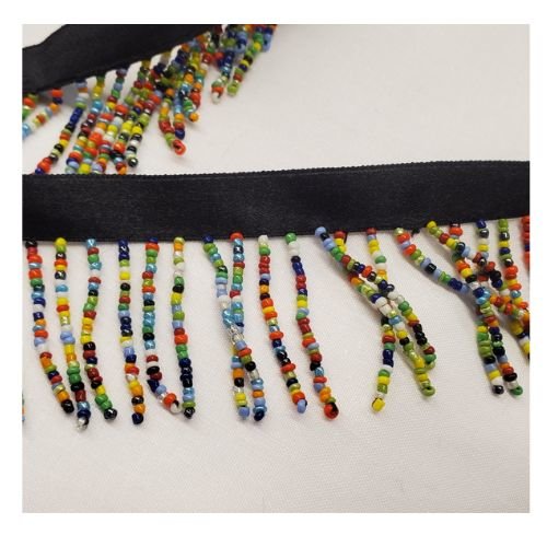 Ruban frange perlé multicolore avec perles translucide sur satin noir hauteur totale 55 mm
