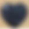 Petite coudiere simili cuir motif coeur noir  largeur 10 cm /hauteur 10 cm
