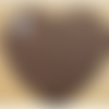 Petite coudiere simili cuir motif coeur marron largeur 10 cm /hauteur 10 cm