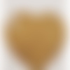 Petite coudiere simili daim beige motif coeur largeur 10 cm /hauteur 10 cm