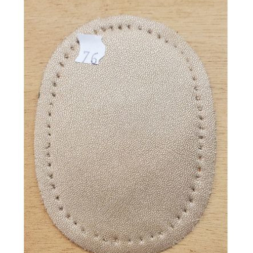 Petite coudiere simili cuir beige métalisé  hauteur 10 cm / largeur 7.5 cm