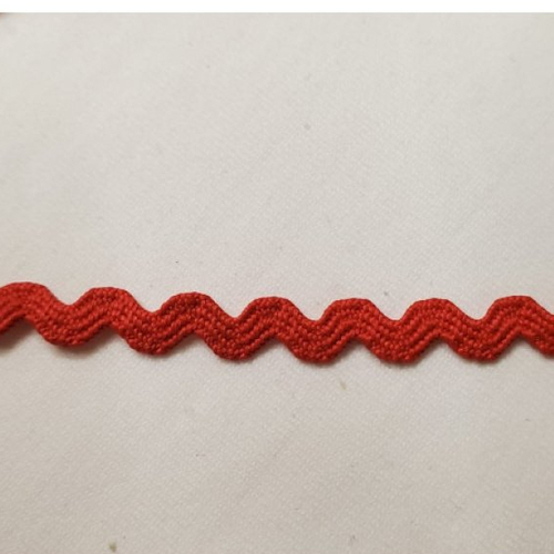 Ruban serpentine rouge 6 mm