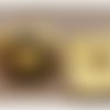 Bouton/ bijou carré métal leger doré 20 mm