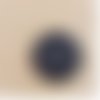 Bouton à coudre incrusté de petits strass noir – 23 mm